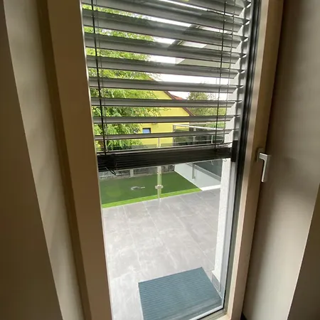 Modern Living In 2 アパート *