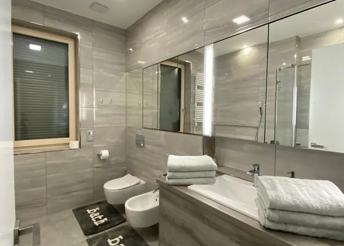 Modern Living In 2 Apartament