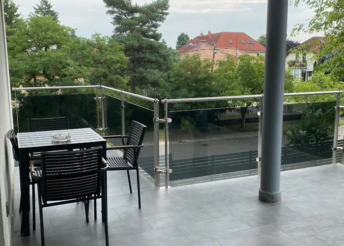 Modern Living In 2 * 부다페스트